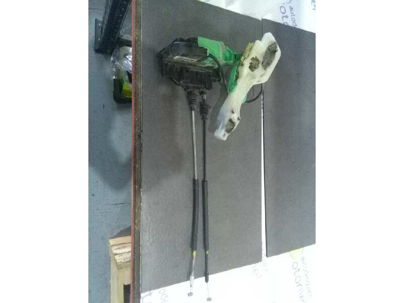 Recambio de cerradura puerta trasera derecha para hyundai i30 classic referencia OEM IAM   