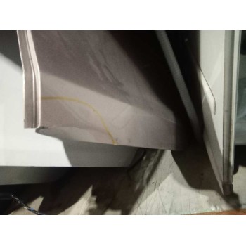 Recambio de puerta trasera izquierda para peugeot 208 allure referencia OEM IAM   