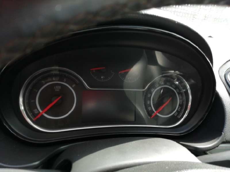 Recambio de cuadro instrumentos para opel insignia berlina expression referencia OEM IAM 23438126 23438126 