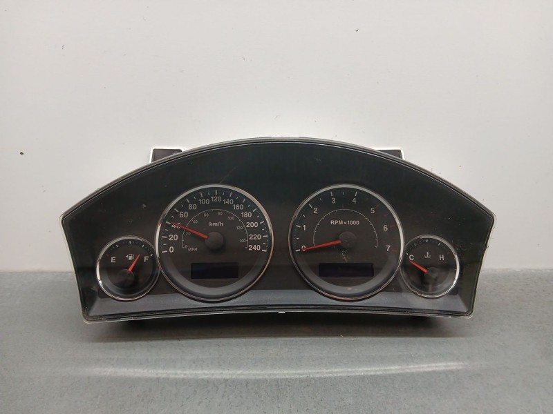Recambio de cuadro instrumentos para jeep commander 3.0 crd cat referencia OEM IAM 56054018ah  
