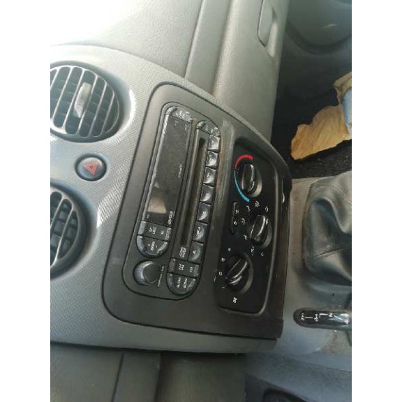 Recambio de sistema audio / radio cd para jeep cherokee (kj) 2.4 cat referencia OEM IAM   