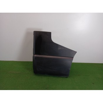 PUNTERA PARAGOLPES TRASERA DERECHA 