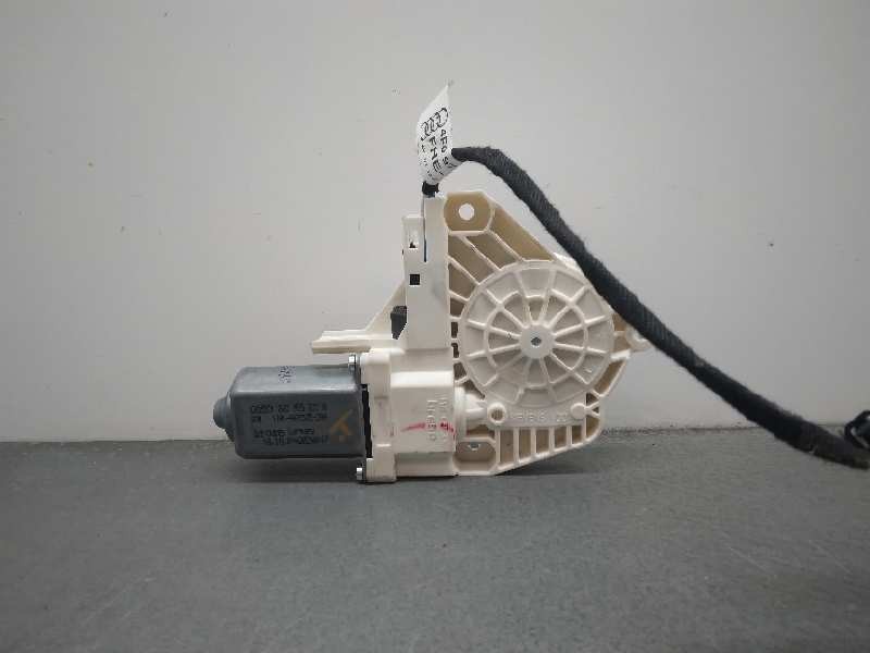 Recambio de motor elevalunas delantero derecho para audi a6 avant (4f2) 2.8 fsi referencia OEM IAM 8K0959802A  