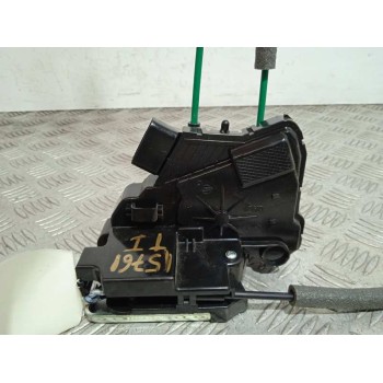 Recambio de cerradura puerta trasera izquierda para ssangyong tivoli referencia OEM IAM 7131035001  4 PINS