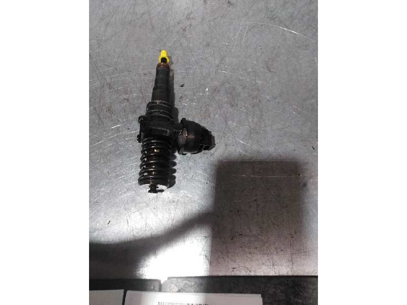 Recambio de inyector para skoda octavia berlina (1z3) elegance referencia OEM IAM 038130073BQ  