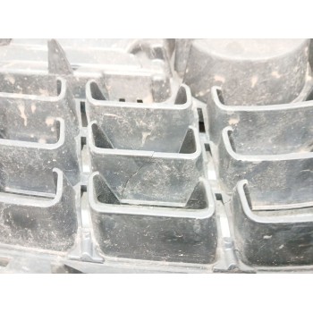 Recambio de rejilla paragolpes delantero para opel zafira tourer c (p12) 1.8 (75) referencia OEM IAM 13300698  