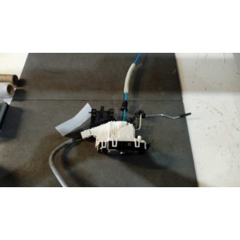 CERRADURA PUERTA TRASERA IZQUIERDA A2047302735 