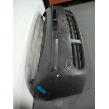 Recambio de paragolpes delantero para renault trafic caja cerrada (ab 4.01) 1.9 diesel referencia OEM IAM  TIENE ROCES 