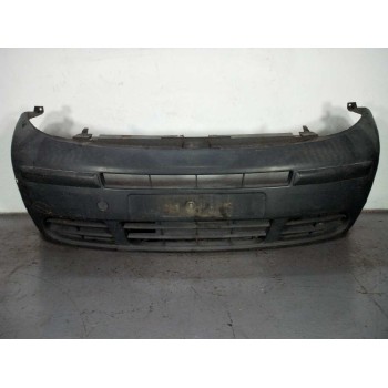 Recambio de paragolpes delantero para renault trafic caja cerrada (ab 4.01) 1.9 diesel referencia OEM IAM  TIENE ROCES 