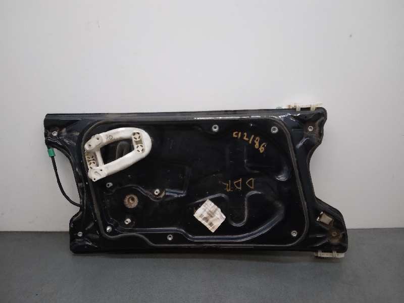 Recambio de elevalunas delantero derecho para land rover discovery v6 td s referencia OEM IAM 964034102  