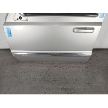 Recambio de puerta delantera izquierda para jeep commander 3.0 crd cat referencia OEM IAM   