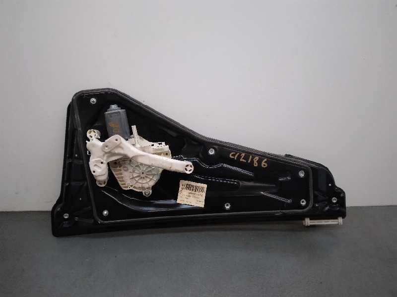 Recambio de elevalunas trasero derecho para land rover discovery v6 td s referencia OEM IAM 994487106  ELECTRICO