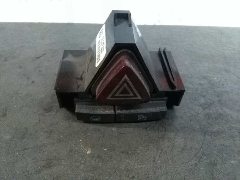 Recambio de warning para opel corsa d catch me referencia OEM IAM 13189529  