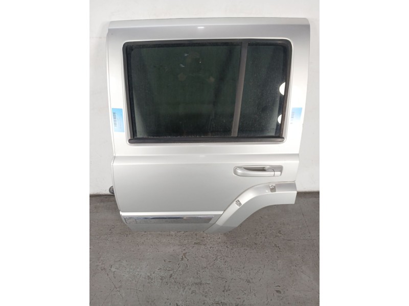 Recambio de puerta trasera izquierda para jeep commander 3.0 crd cat referencia OEM IAM   