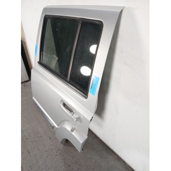 Recambio de puerta trasera izquierda para jeep commander 3.0 crd cat referencia OEM IAM   