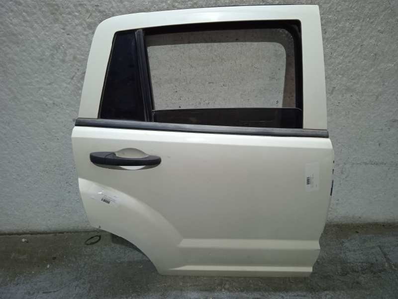 Recambio de puerta trasera derecha para dodge caliber s referencia OEM IAM 5074162AE SIN ACCESORIOS BLANCO 5074162AE