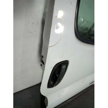 Recambio de puerta delantera derecha para renault trafic caja cerrada (ab 4.01) 1.9 diesel referencia OEM IAM   
