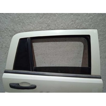 Recambio de puerta trasera derecha para dodge caliber s referencia OEM IAM 5074162AE SIN ACCESORIOS BLANCO 5074162AE