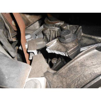 CAJA CAMBIOS 8V4R7002AE 