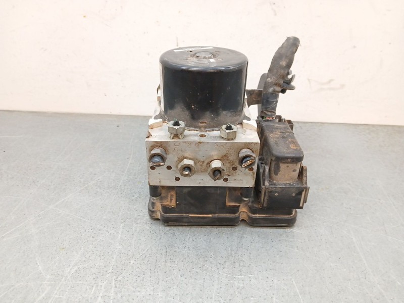 Recambio de abs para volvo xc60 2.4 diesel cat referencia OEM IAM P30681619 8G9N-2C405-AC 