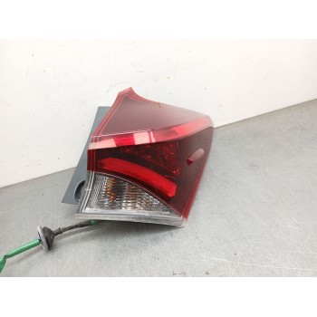 Recambio de piloto trasero derecho para toyota auris (_e18_) 1.8 hybrid (zwe186_) referencia OEM IAM 1867102  