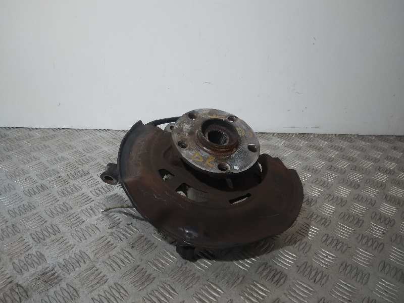 Recambio de mangueta delantera derecha para toyota auris sport referencia OEM IAM   