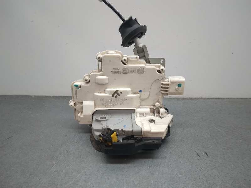 Recambio de cerradura puerta delantera derecha para audi a6 avant (4f2) 2.8 fsi referencia OEM IAM 4F1837016 7 PINES 