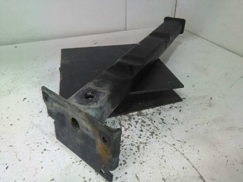 Recambio de travesaño inferior para citroën c4 coupe vts referencia OEM IAM  TORRETA DERECHA