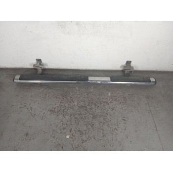 Recambio de estribo para jeep commander 3.0 crd cat referencia OEM IAM   TIENE GOLPE