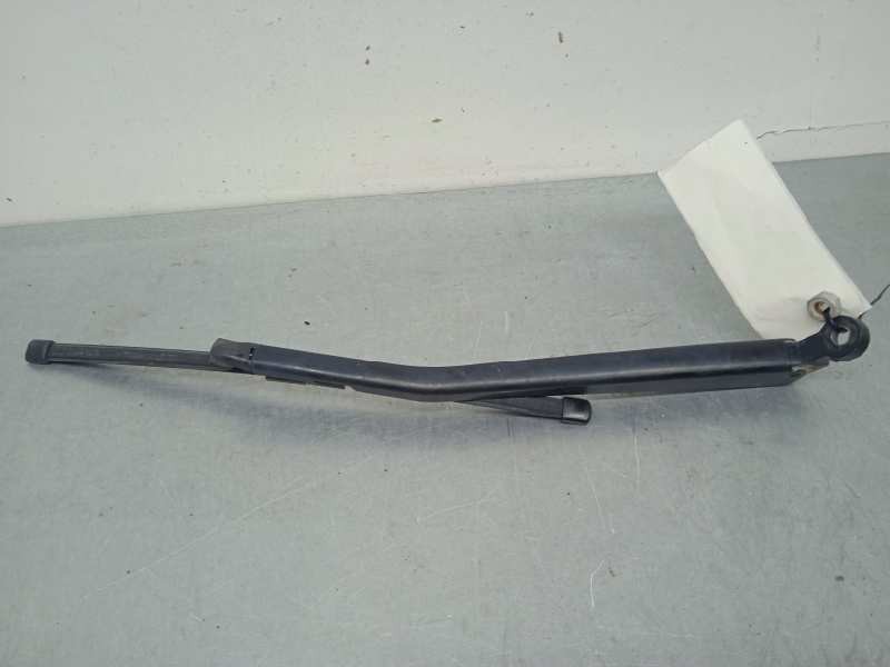 Recambio de brazo limpia trasero para bmw serie 1 berlina (e81/e87) 118d referencia OEM IAM 7138507 7199565 