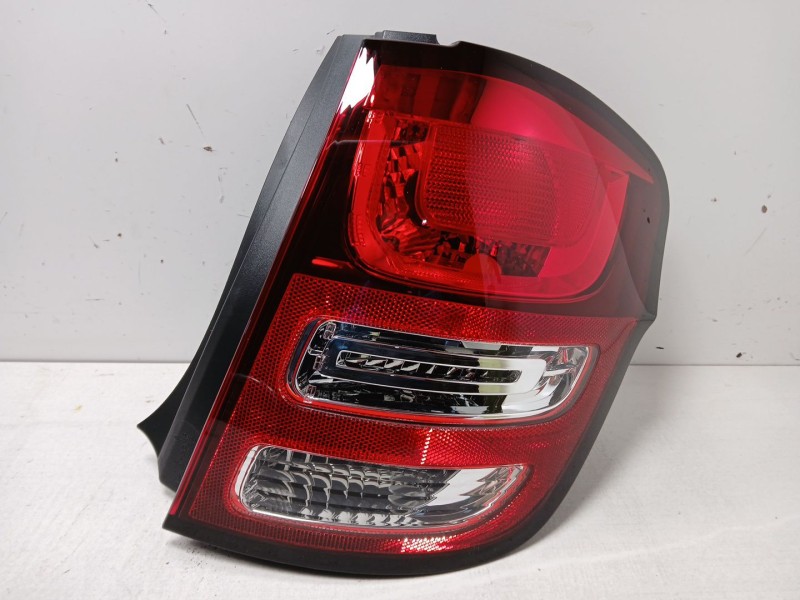 Recambio de piloto trasero derecho para citroën c3 referencia OEM IAM 6351KQ NUEVO 