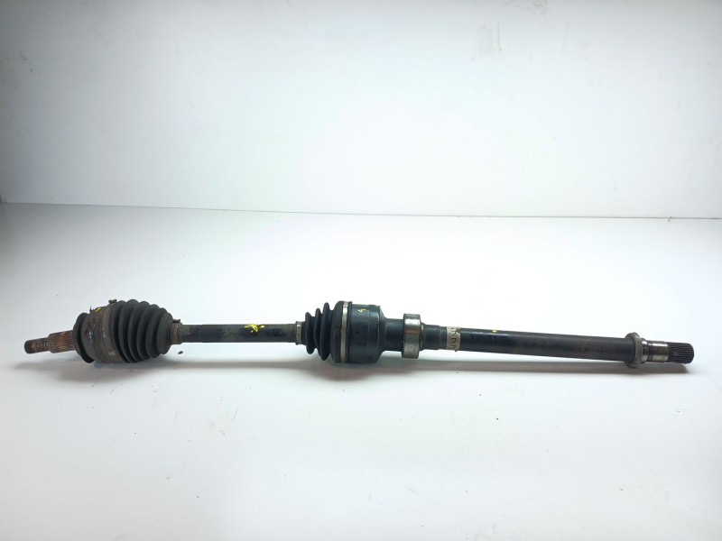 Recambio de transmision delantera derecha para mazda 6 sedán (gj, gl) 2.2 d (gj2fp) referencia OEM IAM GDB52550X  