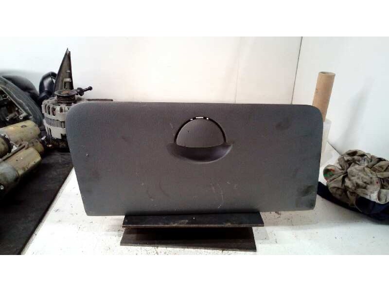 Recambio de guantera para daewoo kalos 1.4 se referencia OEM IAM  GRIS 