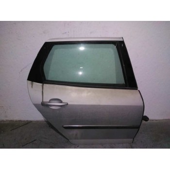 PUERTA TRASERA DERECHA GRIS 