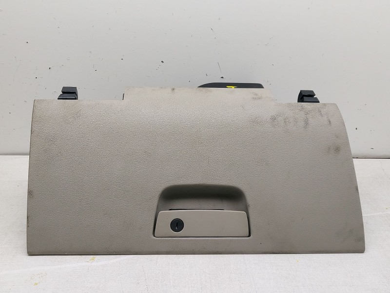 Recambio de guantera para jeep commander 3.0 crd cat referencia OEM IAM 5JY771D1AJ  