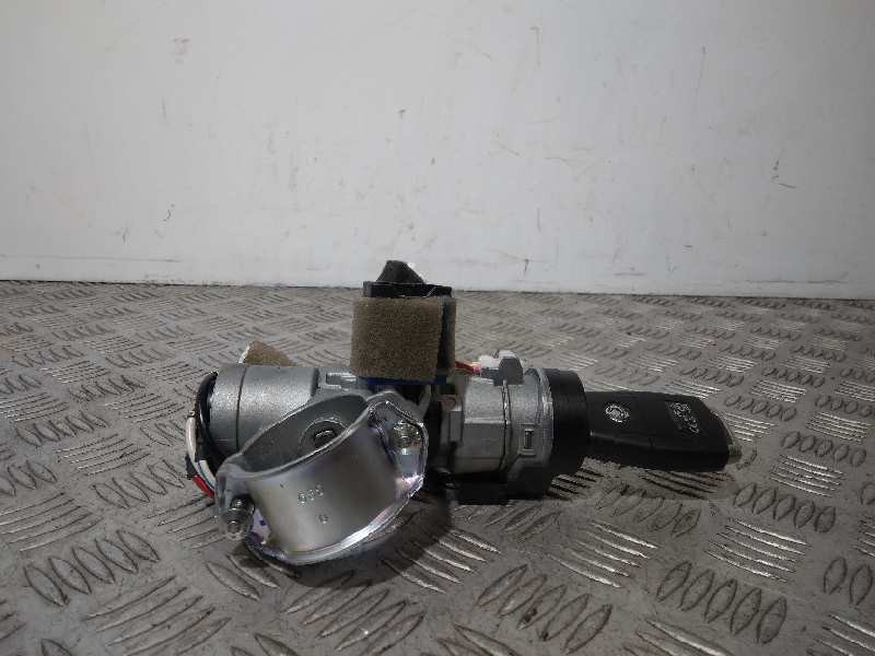 Recambio de conmutador de arranque para ssangyong tivoli referencia OEM IAM 8697037000  