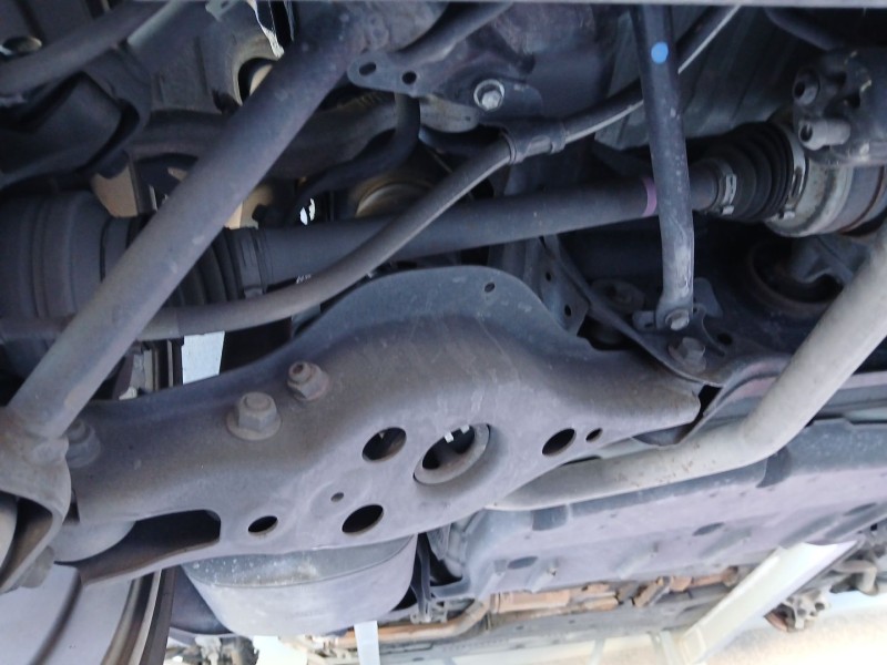 Recambio de transmision trasera derecha para lexus is iii (_e3_) 300h (ave30_) referencia OEM IAM   