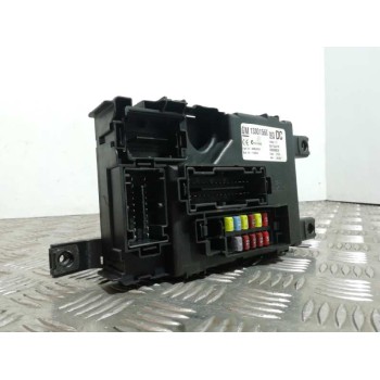 Recambio de caja reles / fusibles para opel corsa d cosmo referencia OEM IAM 13301560  