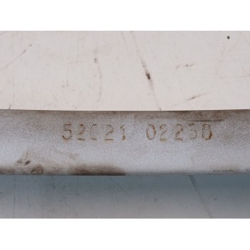 Recambio de refuerzo paragolpes delantero para toyota auris (_e18_) 1.8 hybrid (zwe186_) referencia OEM IAM 52C2102230  