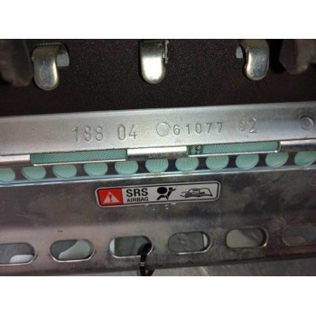 Recambio de airbag delantero derecho para nissan terrano/terrano.ii (r20) aventura referencia OEM IAM KP7F4049080945  