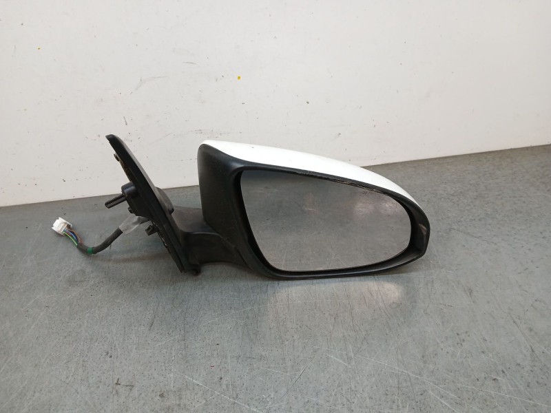 Recambio de retrovisor derecho para toyota auris (_e18_) 1.8 hybrid (zwe186_) referencia OEM IAM E11026983  