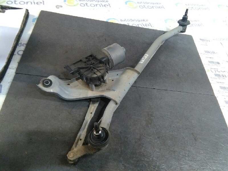 Recambio de motor limpia delantero para dacia sandero laureate music referencia OEM IAM 3397020879 8200619512D 039241544