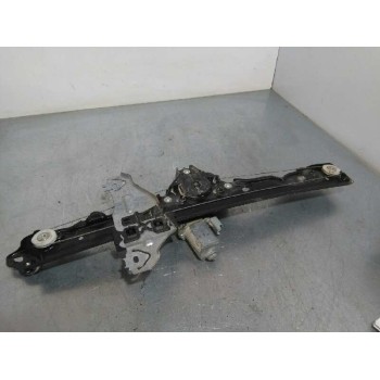 ELEVALUNAS DELANTERO DERECHO 807003ZL0B DE RIADA ELECTRICO 2 PINS