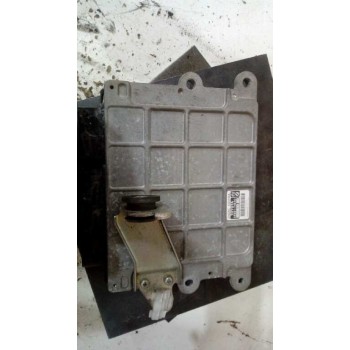 Recambio de centralita motor uce para toyota iq básico referencia OEM IAM 8966174040  