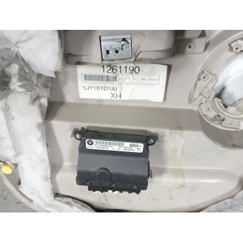 Recambio de guarnecido puerta delantera derecha para jeep commander 3.0 crd cat referencia OEM IAM   