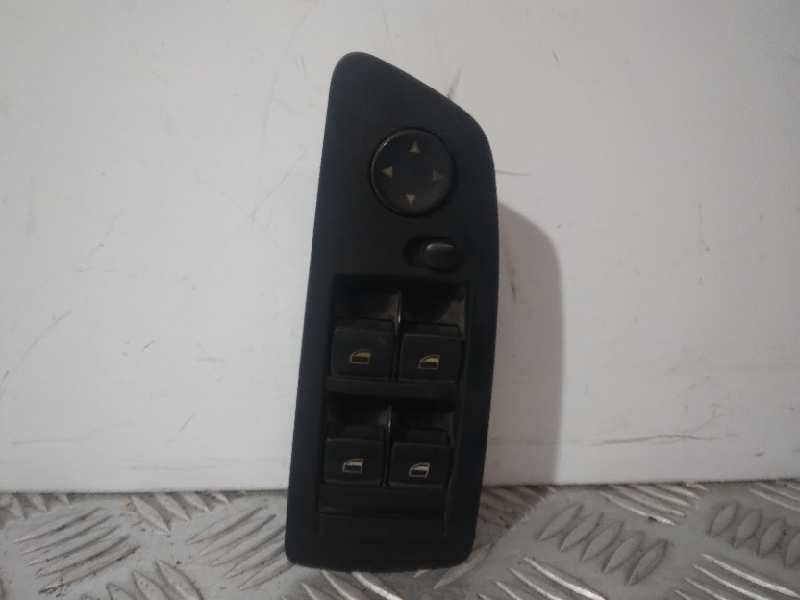 Recambio de mando elevalunas delantero izquierdo para bmw serie 1 berlina (e81/e87) 118d referencia OEM IAM 913206601 5P 
