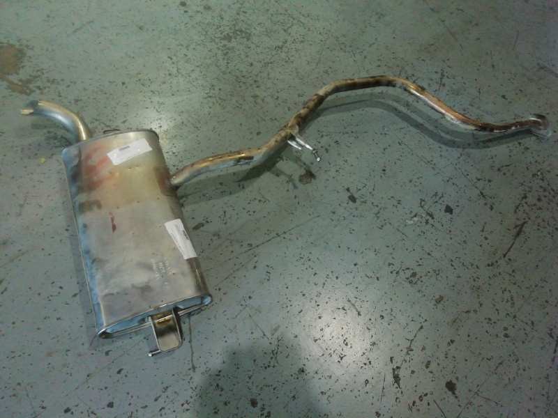 Recambio de silenciador trasero para toyota auris hybrid active referencia OEM IAM   