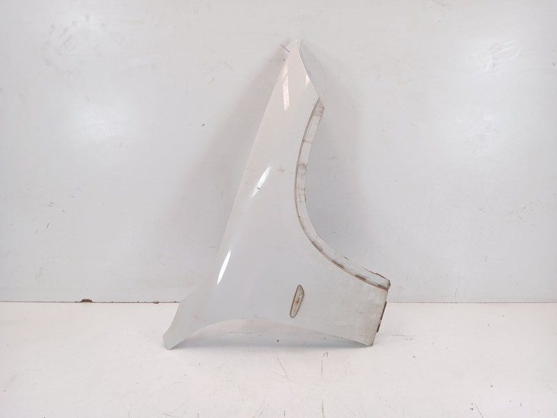 Recambio de aleta delantera derecha para bmw x1 (e84) sdrive 18 d referencia OEM IAM 41002993156  