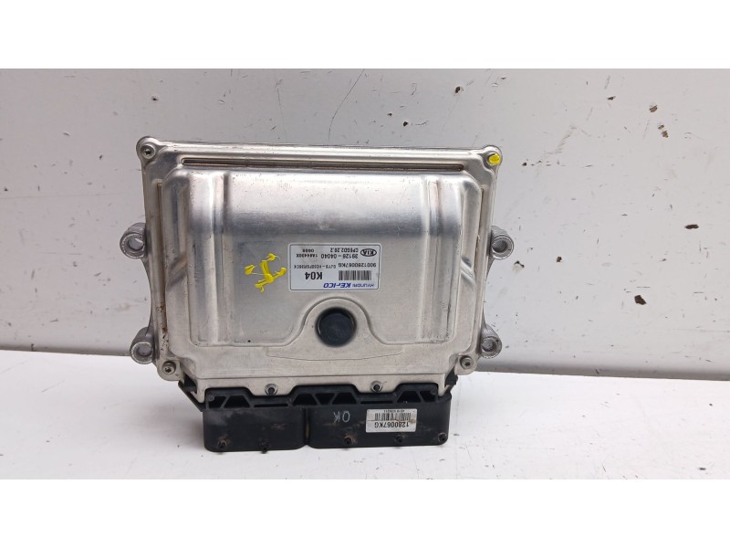 Recambio de centralita motor uce para kia stonic (ybcuv) drive referencia OEM IAM 3912804040  
