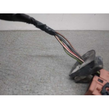 Recambio de retrovisor derecho para peugeot 407 sr confort referencia OEM IAM  NO ABATIBLE 6 CABLES